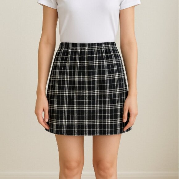 Women Chic Plaid Mini Skirt Black/White with Orange Trim - Picture 1 of 3